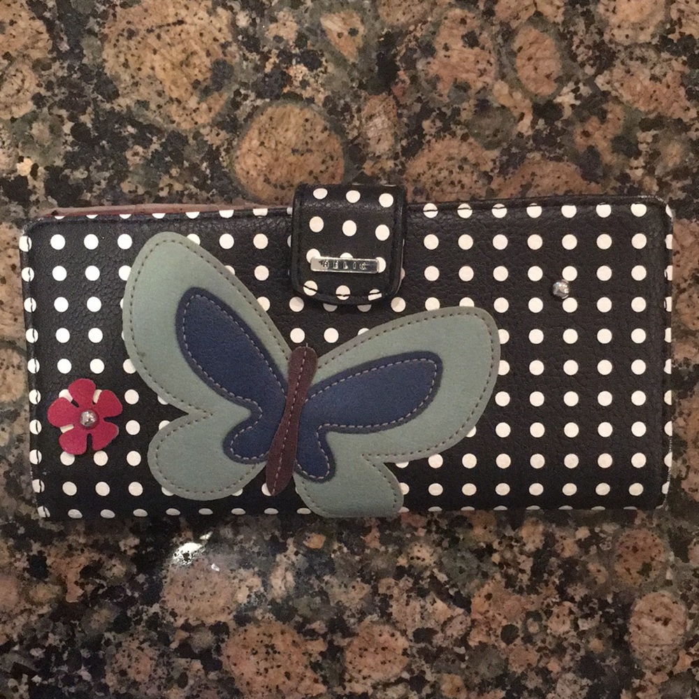 Relic Wallet